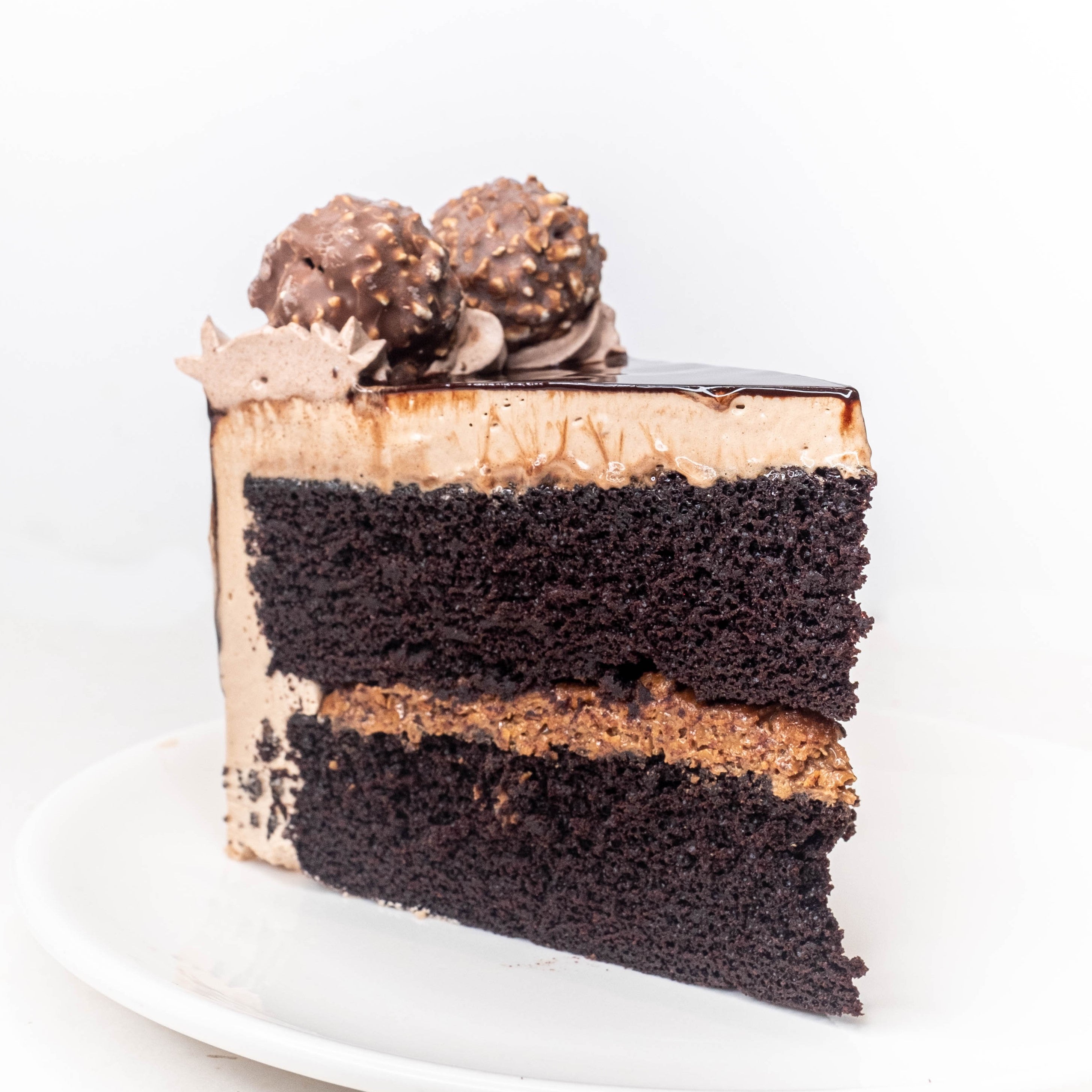 Crispy Hazelnut Cake